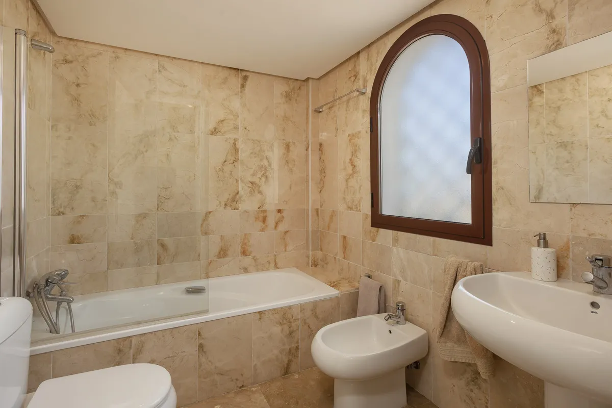 8fea5522-9954-46db-9f77-2a4c20087741