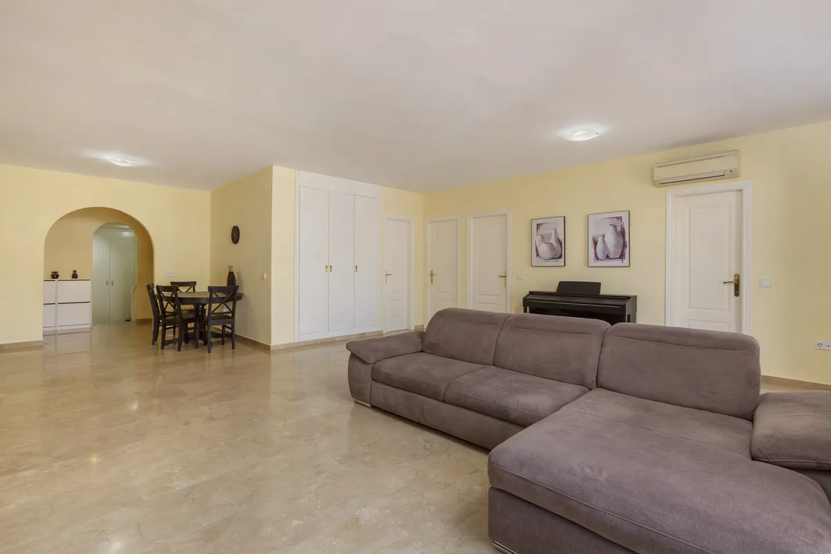 b2a596ed-6d32-44a0-a436-0553545ee2dd