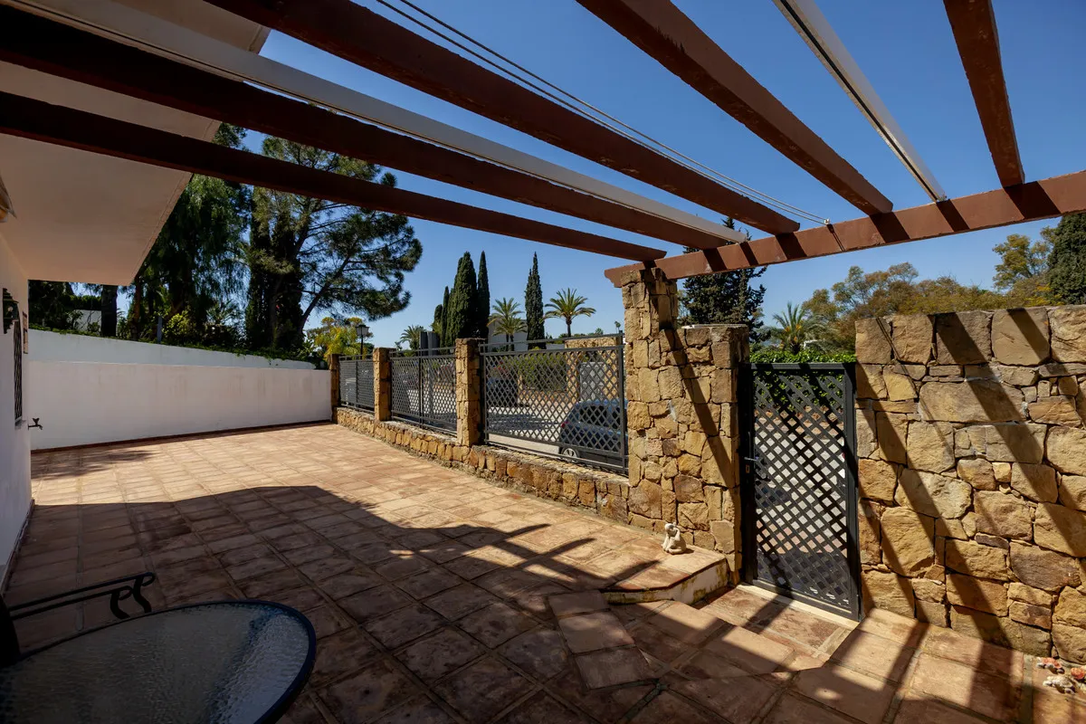 f0302e7d-2146-428d-aaec-091c4b48f2dd