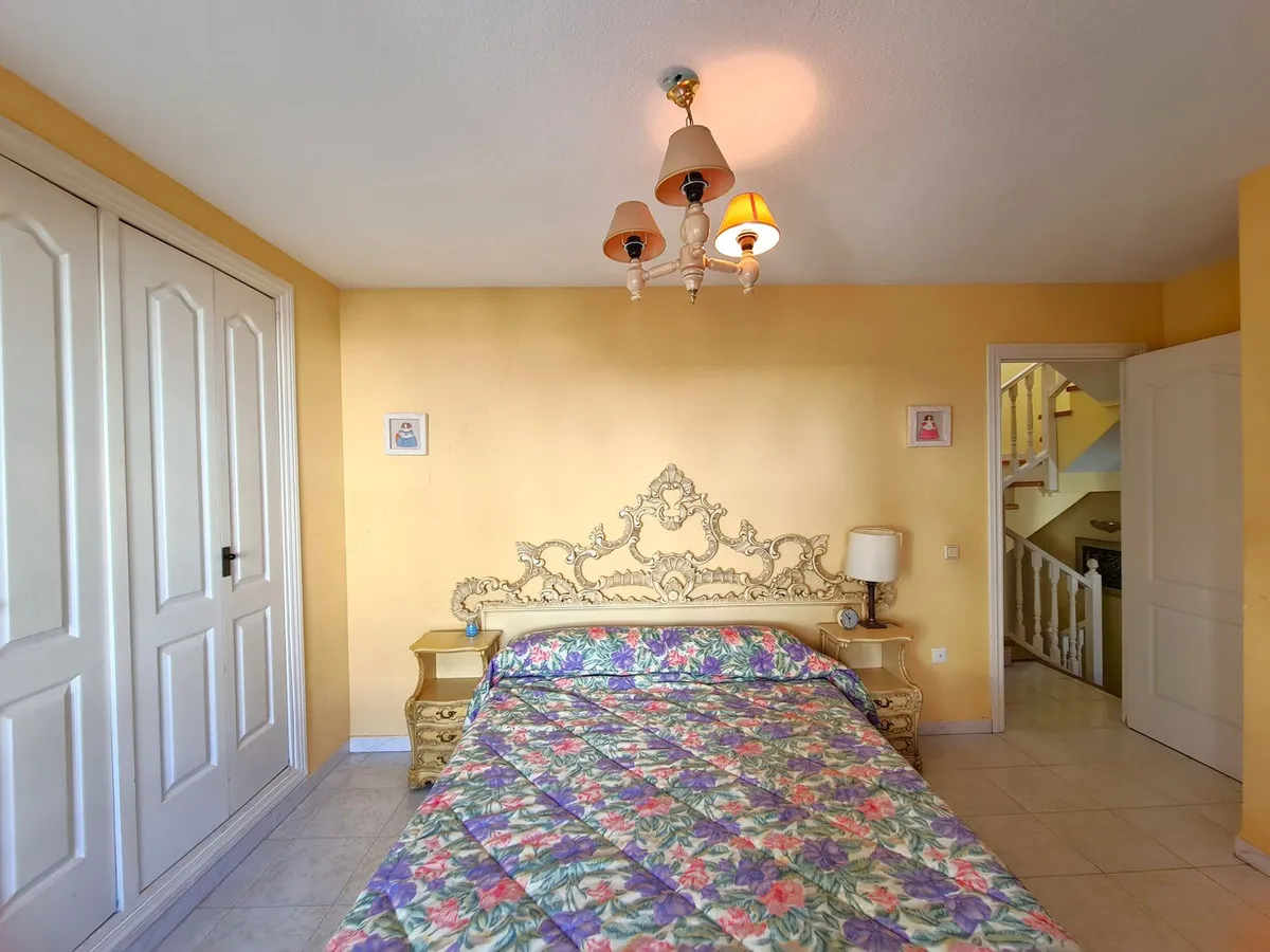 3b037f55-4109-4744-afab-ca484c8a3d1a