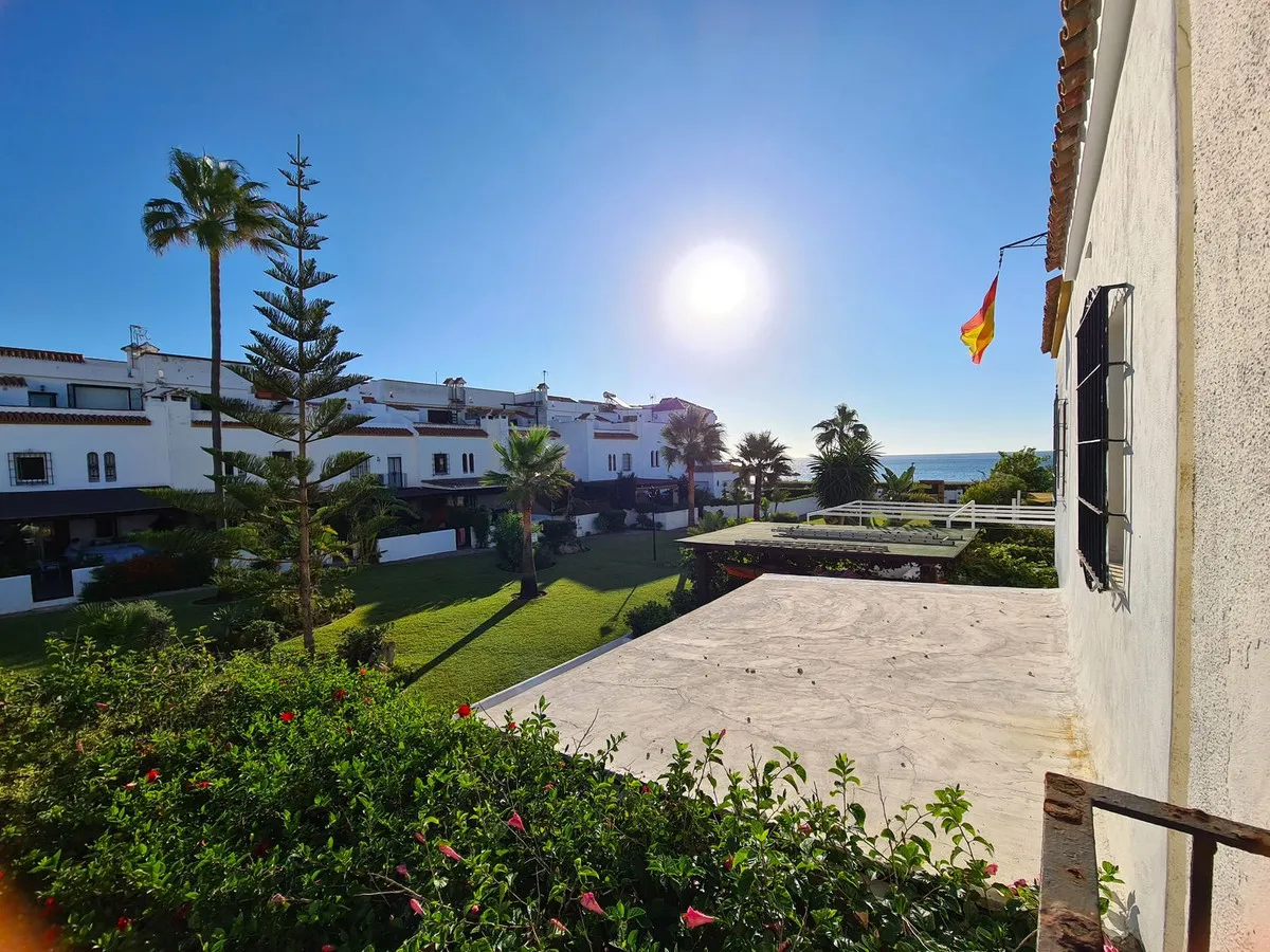 6bb11a61-d063-4bf0-b199-18fda767db5f