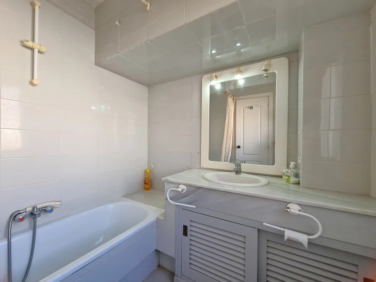 75c54040-5a54-4600-bd55-1c55dc398039