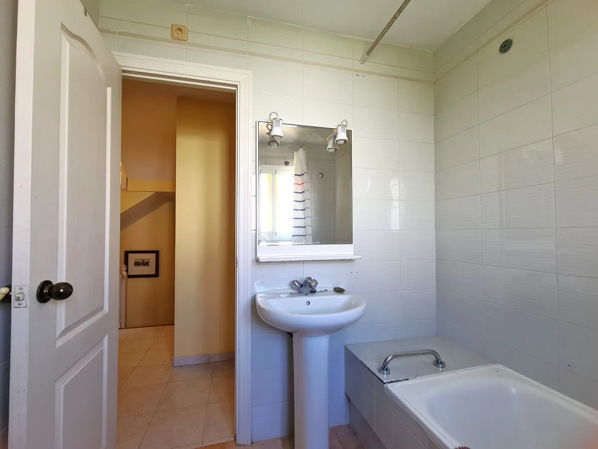 d5eef5bf-76bd-44db-9f2e-c6a5e59c37a5