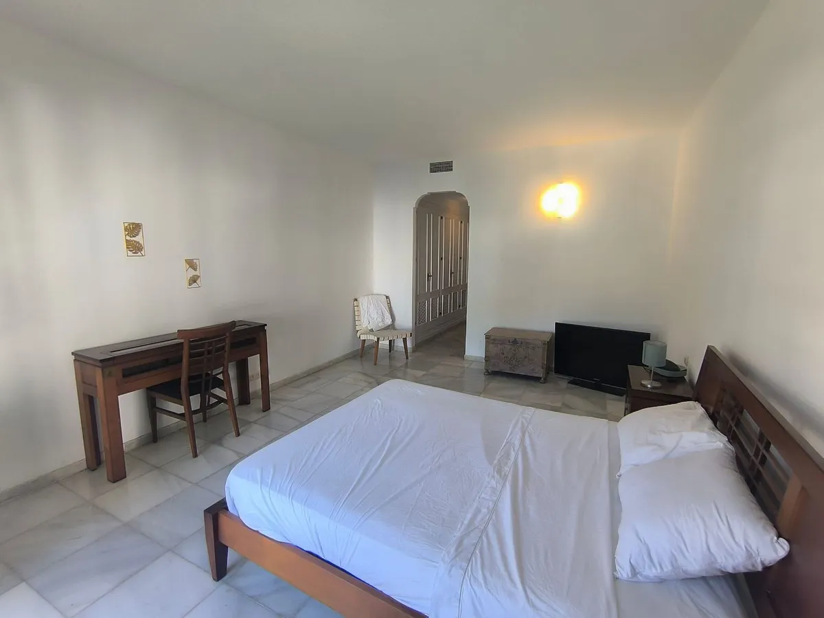 afccecc7-ebac-4a1b-a4be-c3f2160a2bfb