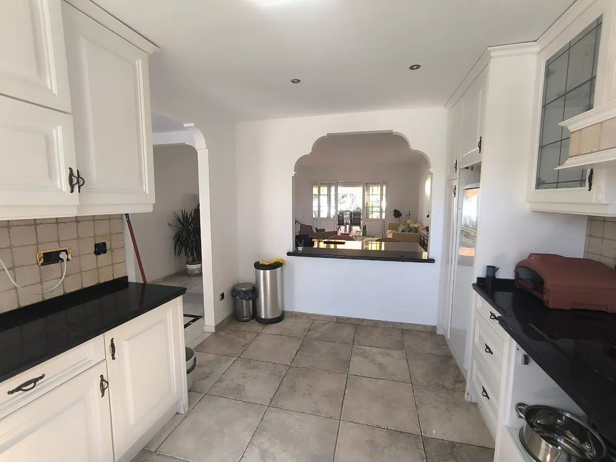 fb818587-71fc-4037-a33c-98f9429d9462