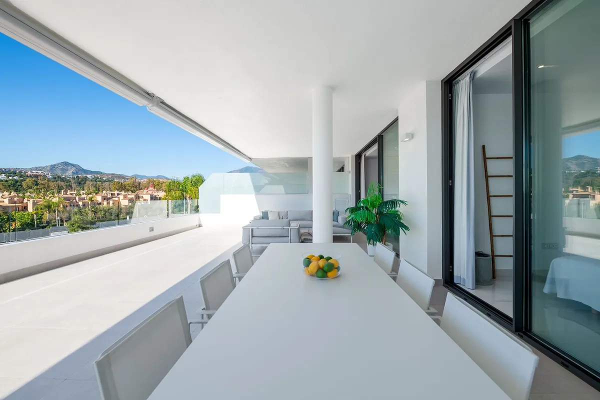 d125af5b-59e4-4a12-a643-333b81b7e1b8