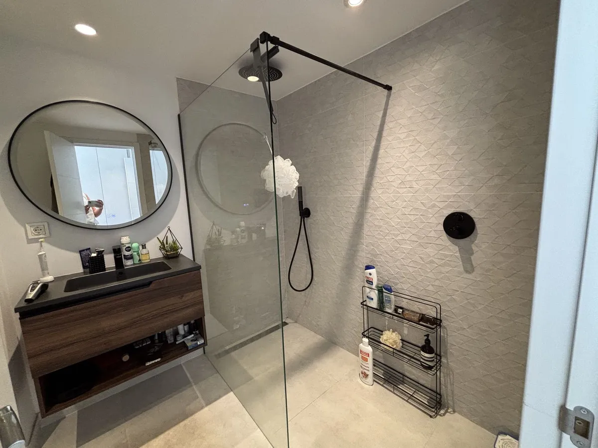 8cabadf0-05ee-476b-bb35-68d045f07cc7