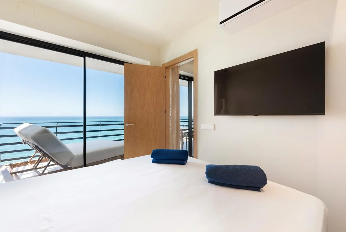 dee4b41d-476b-4fd5-857b-94d83d5d4afe