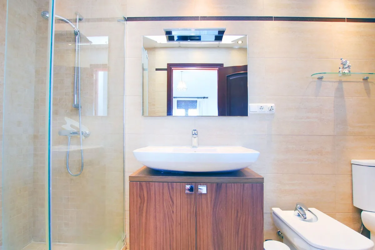 21067b80-8447-4f28-8106-f6e6978621e6