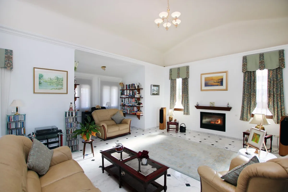 73407856-3e6b-4043-9bd9-05f21469456f