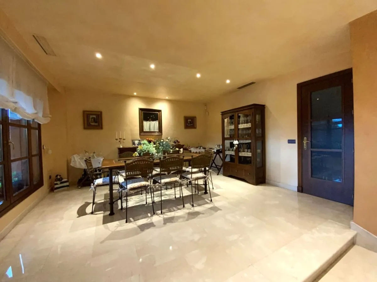 a4263b38-0592-45e8-abd3-d6c7725e9469