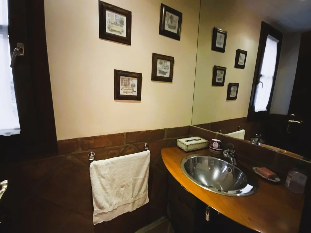 f2c59aa7-e6f5-4802-82ab-bb416d8f2c44