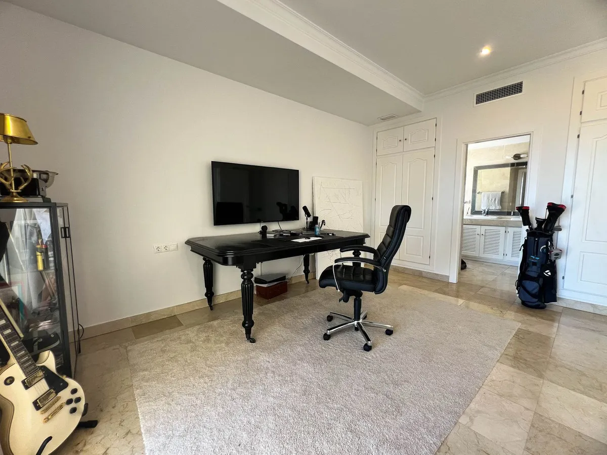 24439cbc-b96b-4af1-a6d6-425fc53727a3