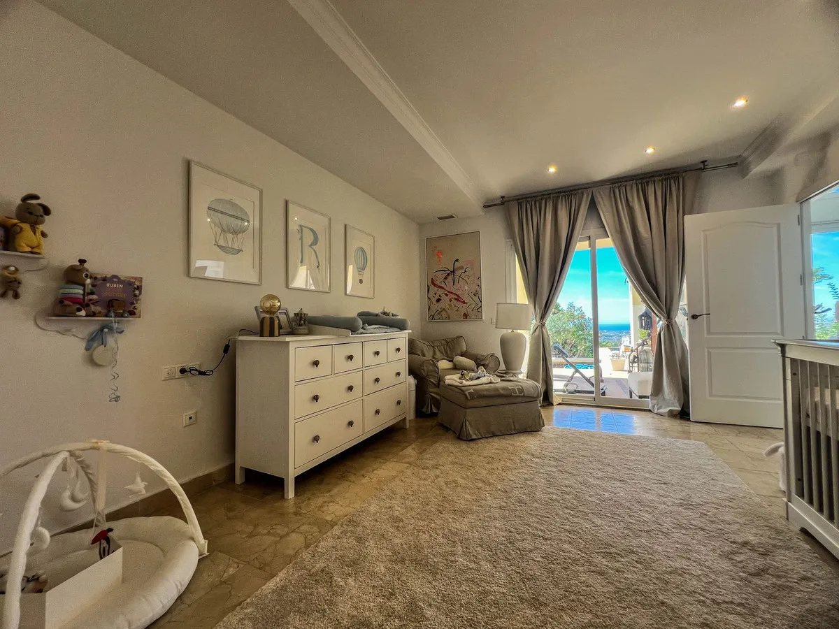 247b7355-a3fb-4267-a9c2-d4d7cb3a70b2