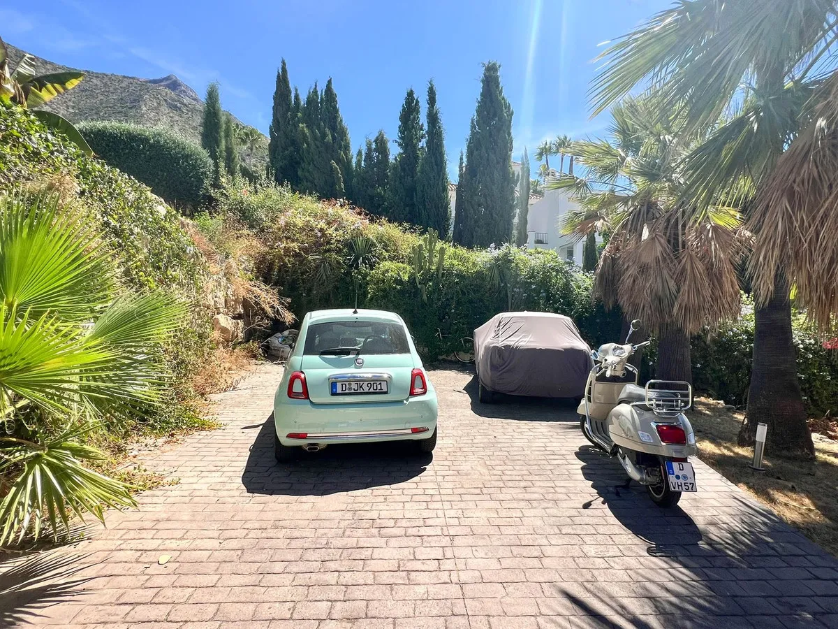 3f335f94-647f-4ec0-9036-92d27c617715