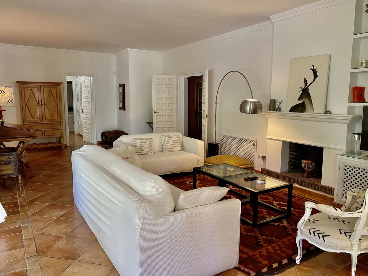 07102133-eb80-4f34-bd30-65cc1a6d6c20