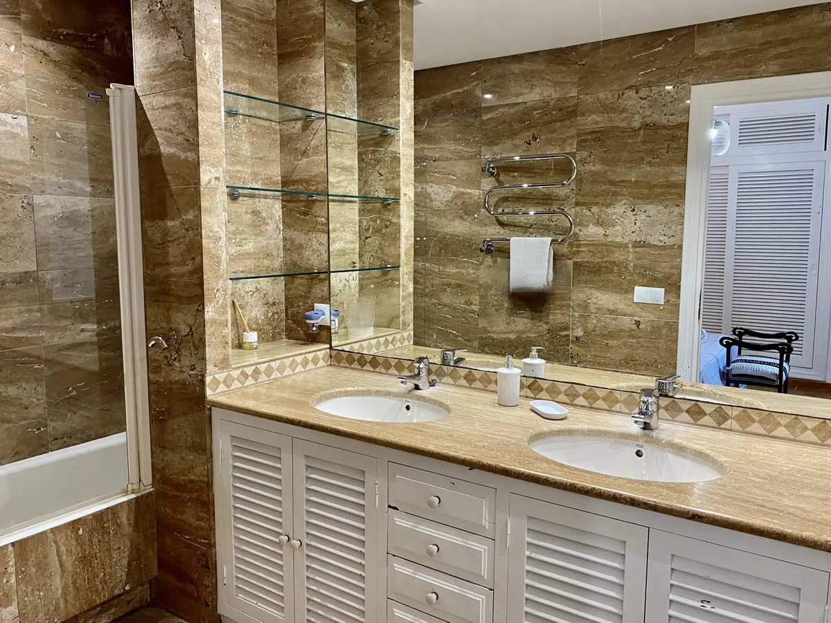 14ab3ceb-d3b2-4ed4-82eb-f93ec80bae80