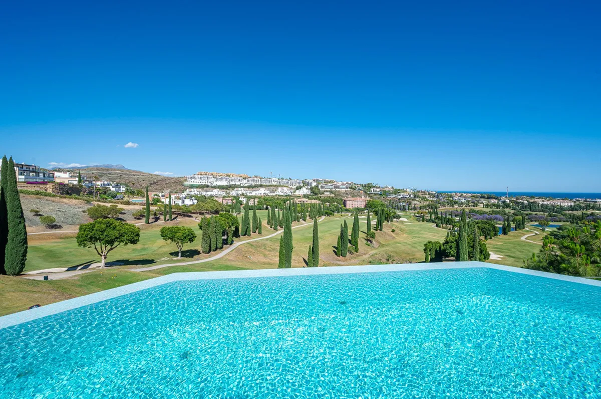 9e4d22e4-be55-4ec9-bb26-1c69ef705712