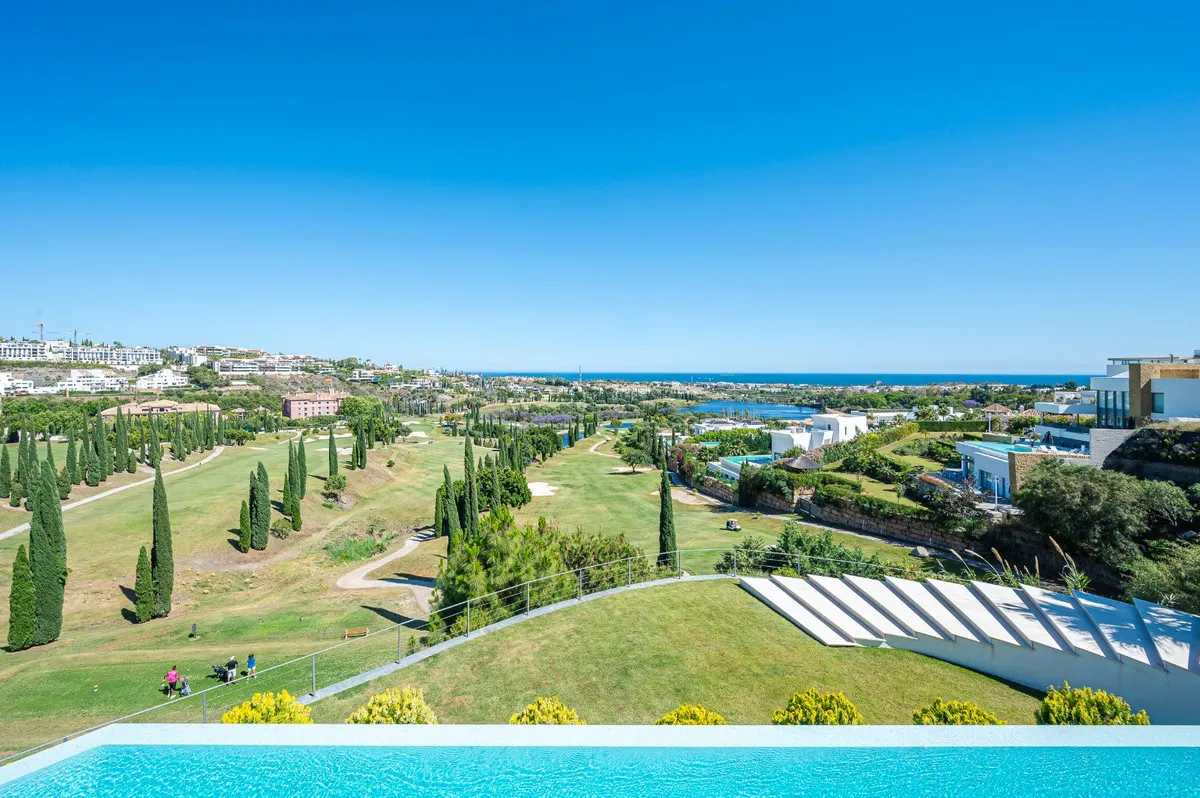 e1738de4-f10c-42c0-b9ea-604641ab99f0