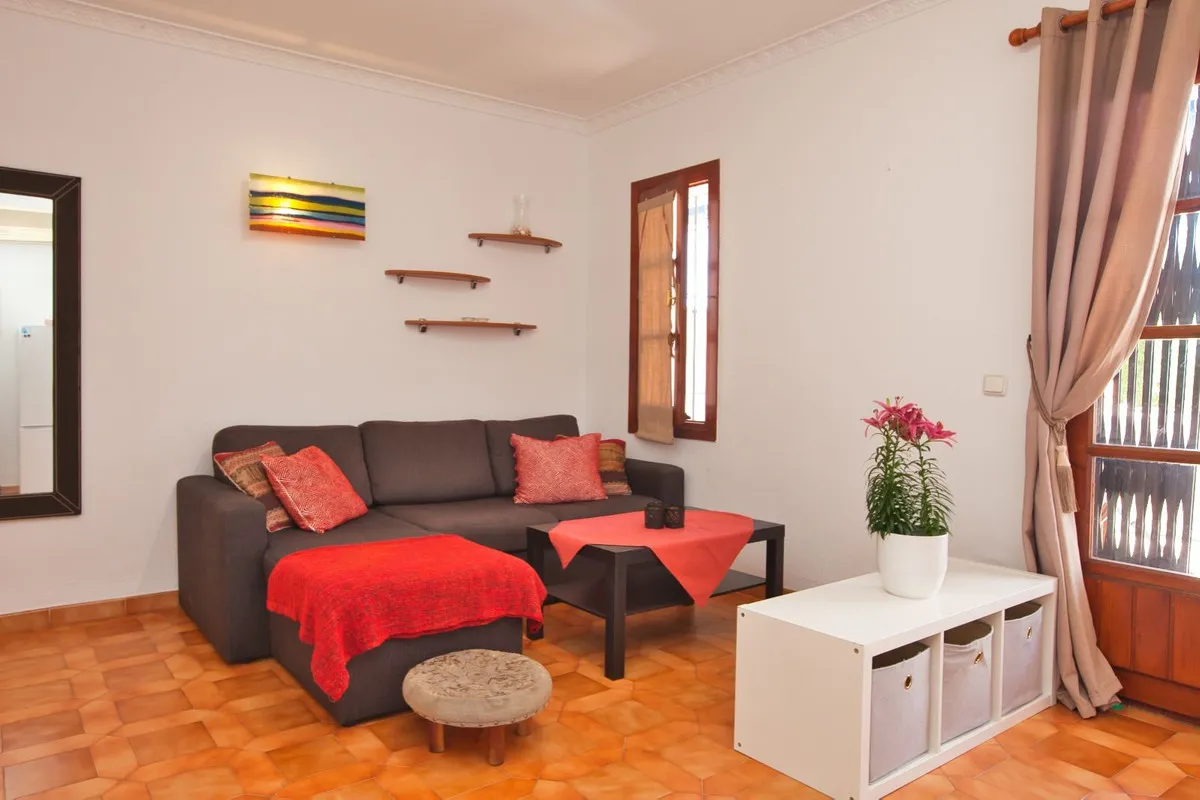 02d6c93f-902f-4647-ac96-a9fbbad5893e