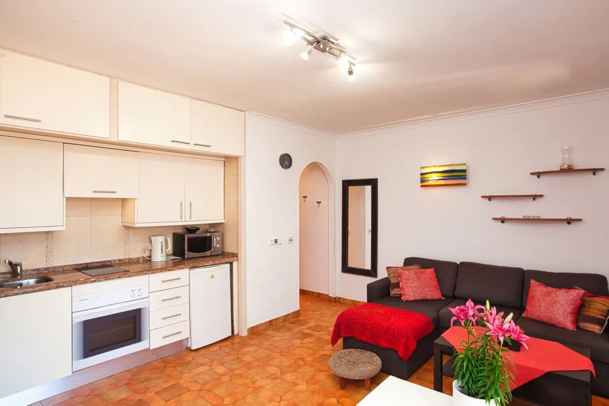 92f6a6e5-f2d8-4821-90a6-e099b66d098e