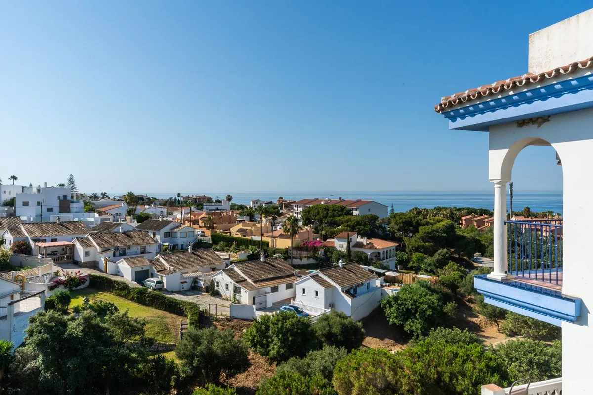 9ab010f7-a43a-49bf-8965-92255d2d5b61