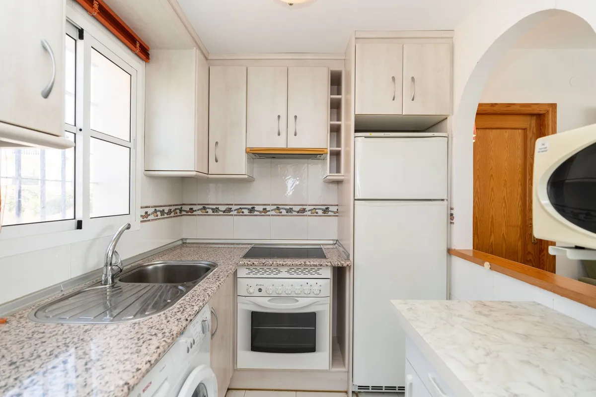 fb603542-a5b0-4aec-b889-222f67944acf