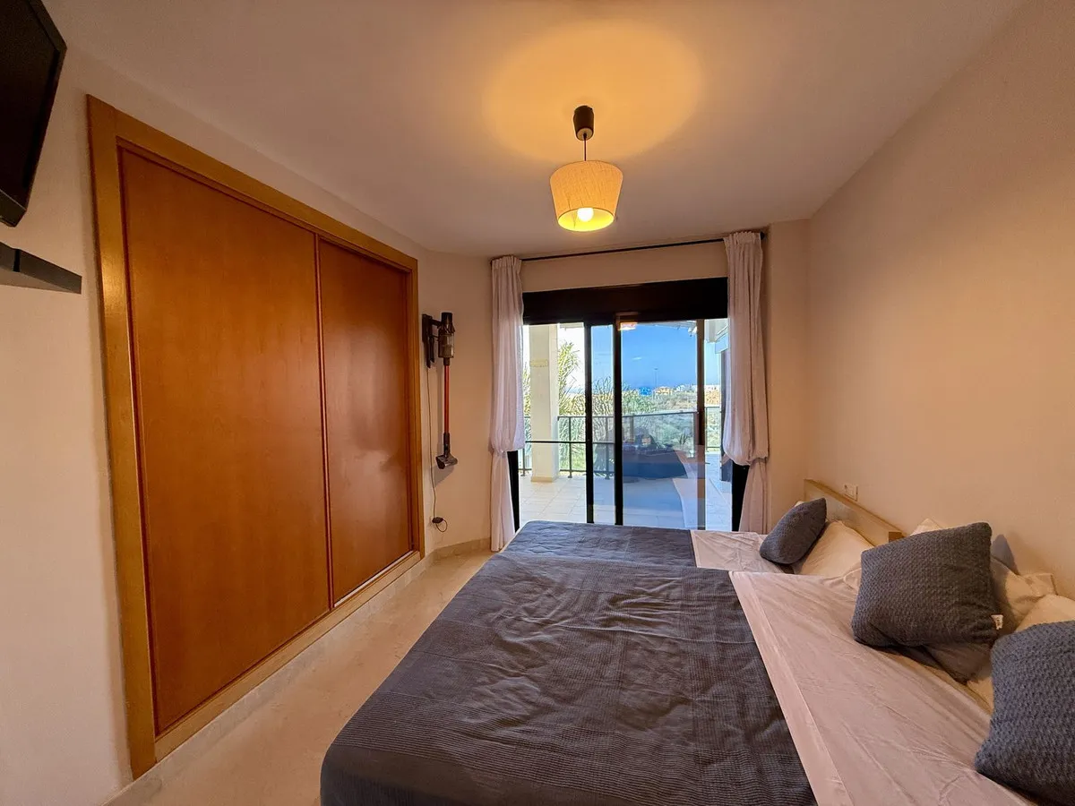 162f0244-0735-4803-8e1e-62a2d6750683