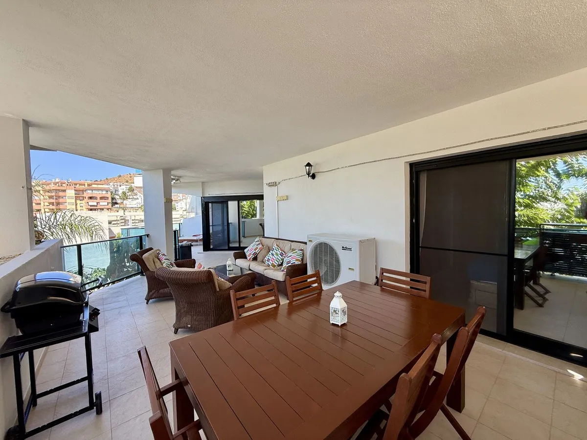 1e8b242c-3f22-49a1-9382-7b8706144bb3