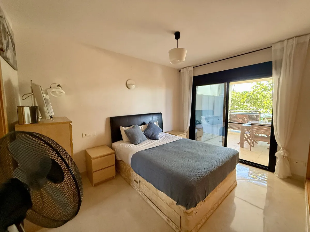 74ae956f-1b84-4520-981b-59d8505a1b29