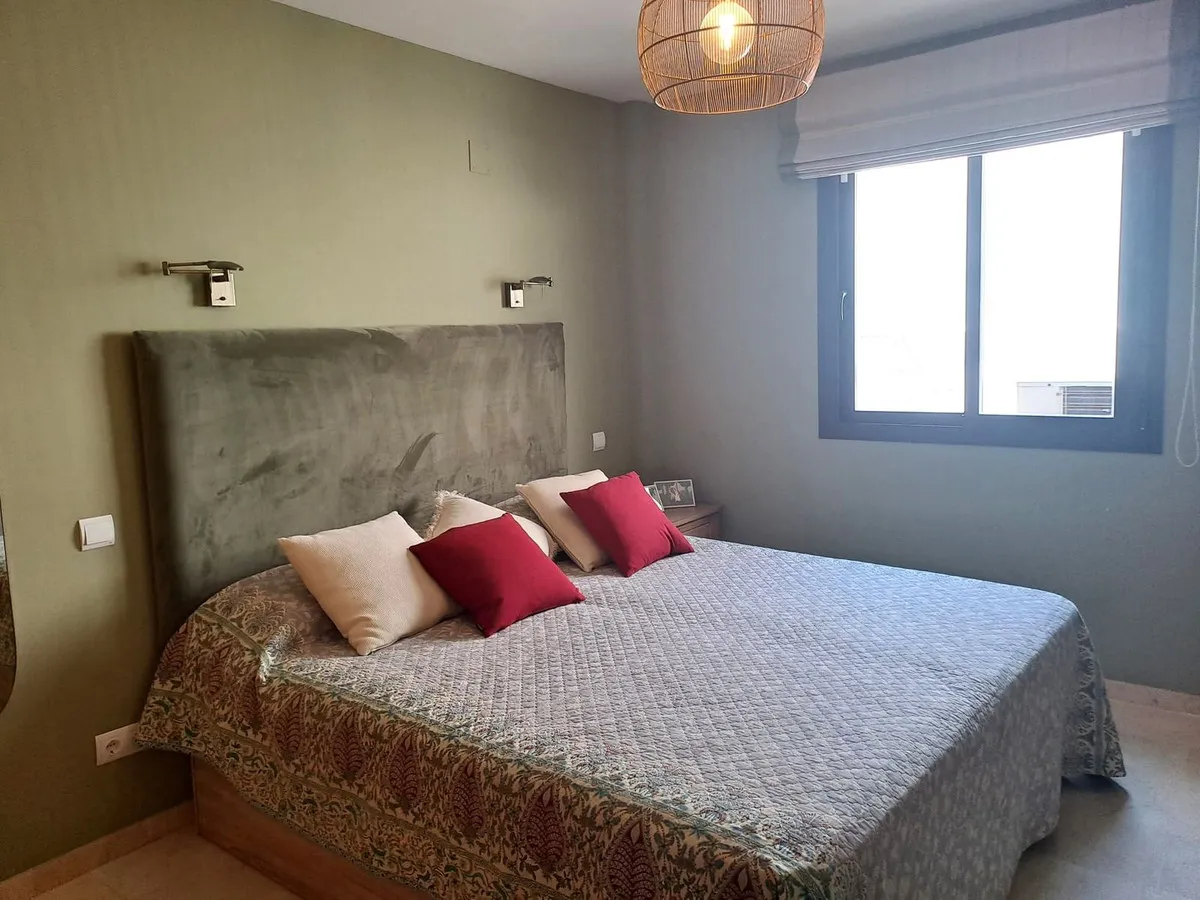 1b0a167d-9b0d-43c3-b1af-0d546e138df7