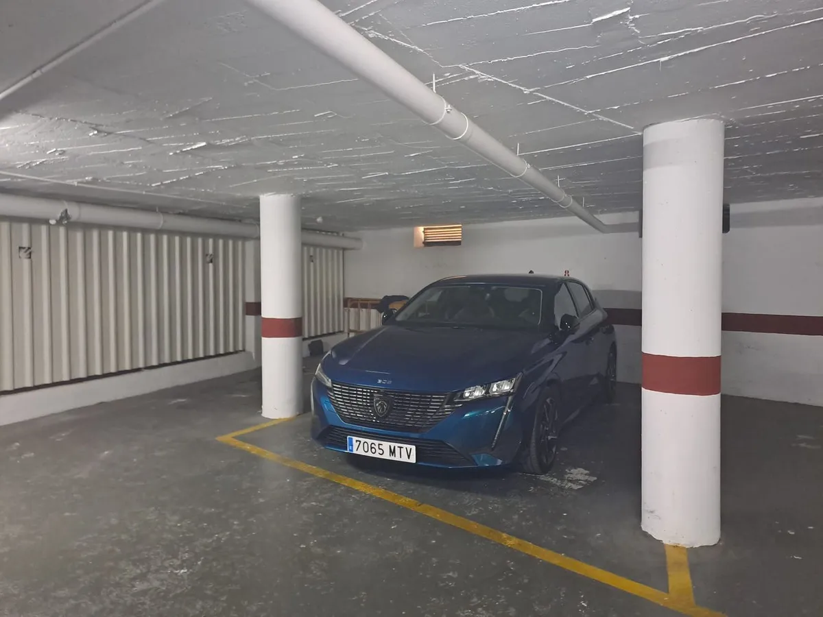 a1bdb233-95ee-47bd-982b-9232649f1a4c