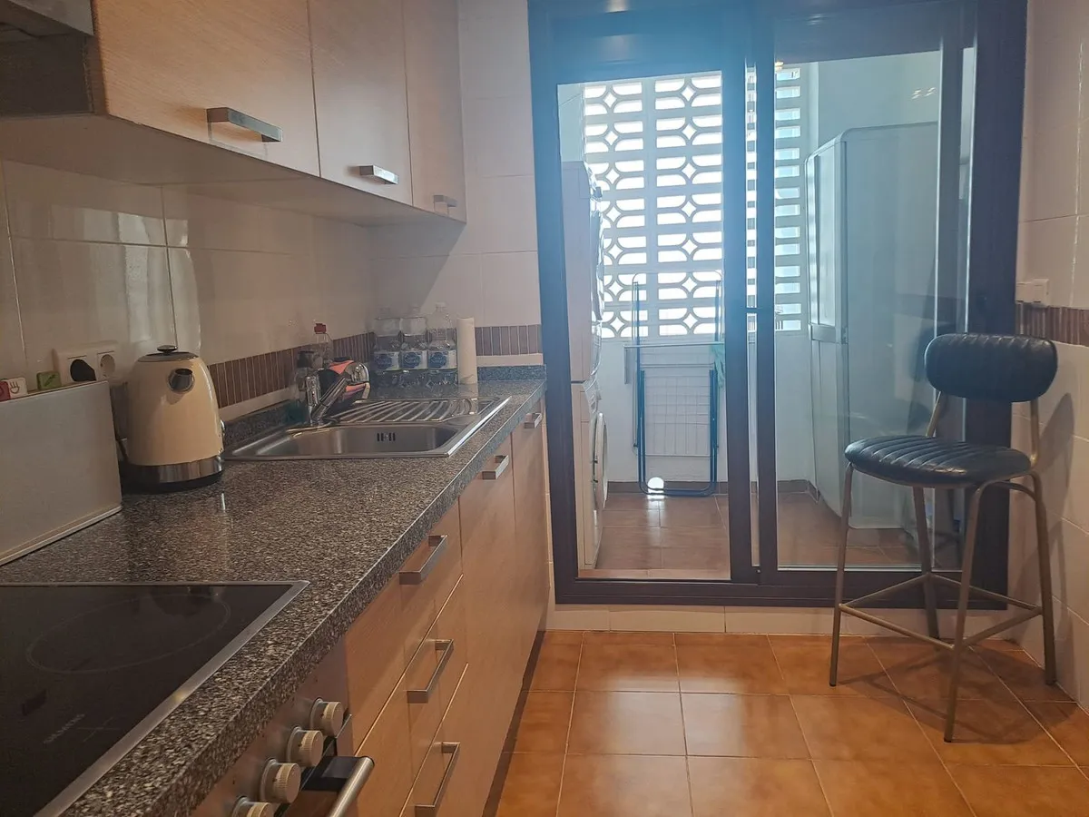 e8f9bed8-2acf-46fd-a92b-0116cbdd3d3a