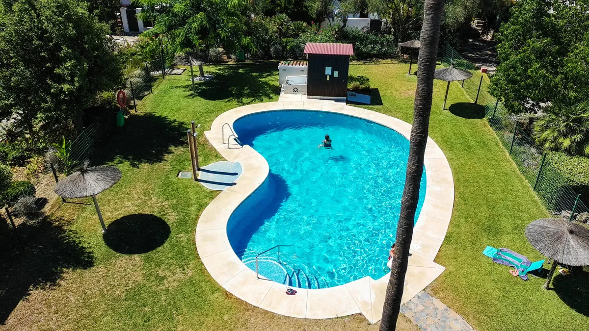 b1f6d437-2712-43b3-b891-7284226b6158