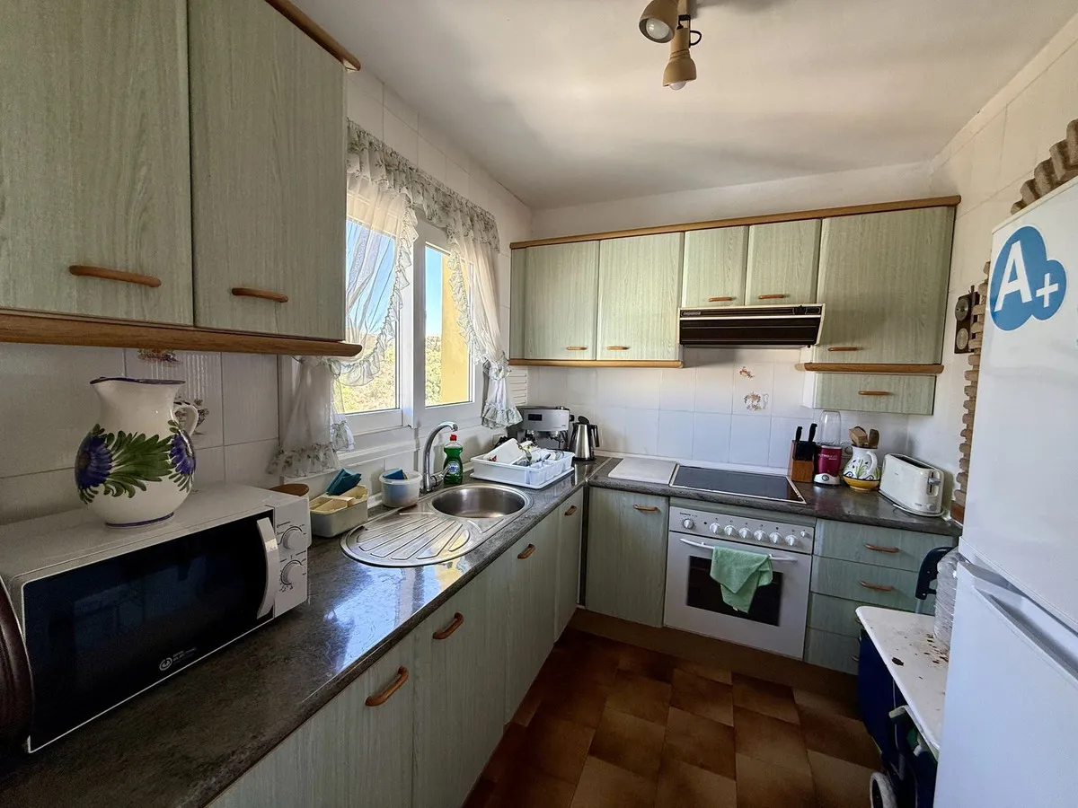 fe997dff-58da-4ab9-b065-9e5e4b87353d