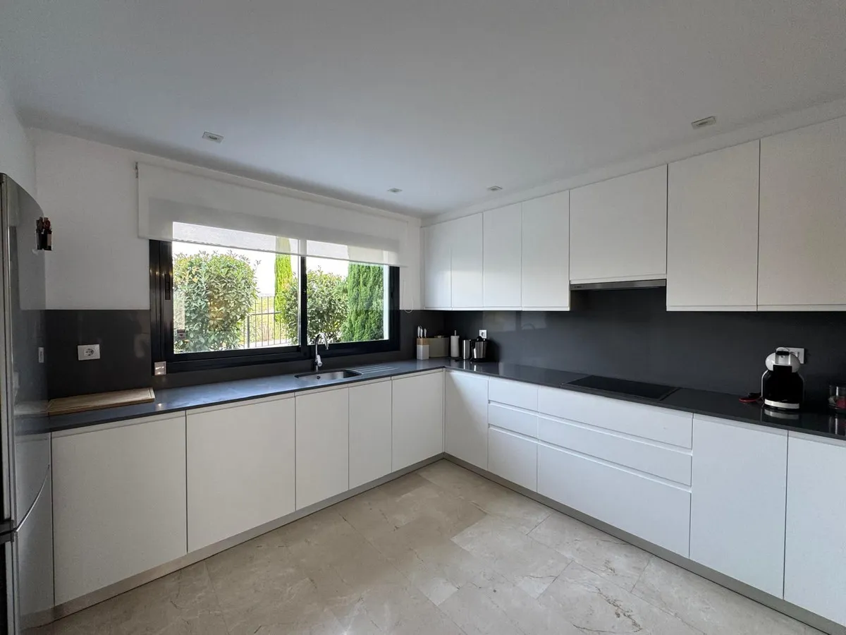 c2ac6f9e-d74a-41d9-8fc0-a9aeb718fb94