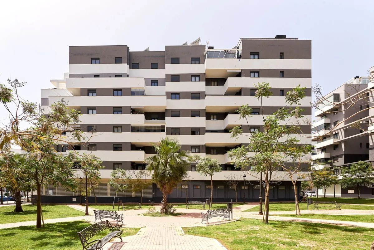 0ccb93c1-6560-4c96-8d50-4403234d8f74