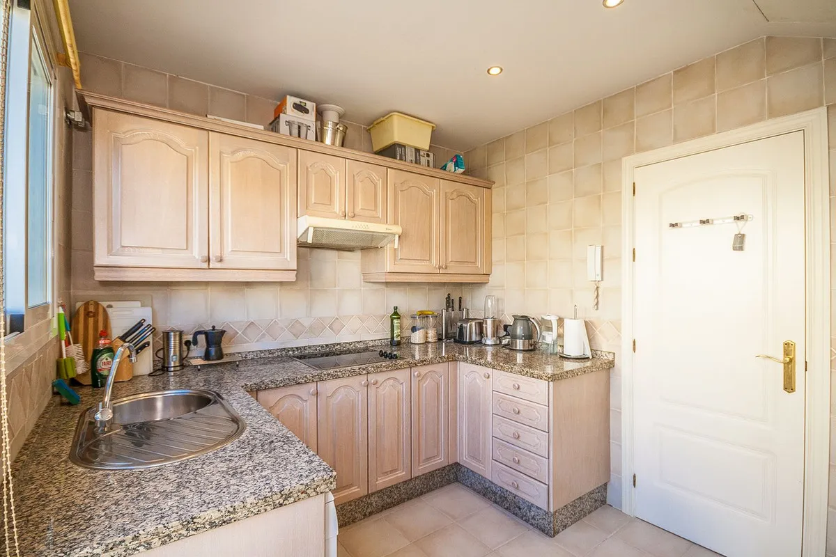 5d41e198-b738-4229-87c5-e9c388334ec3