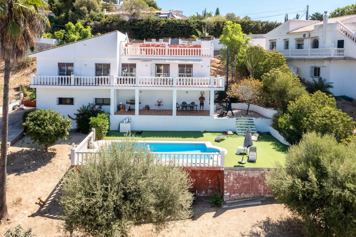 77e38f00-f8cc-4520-a51c-bbcf3d03a0af