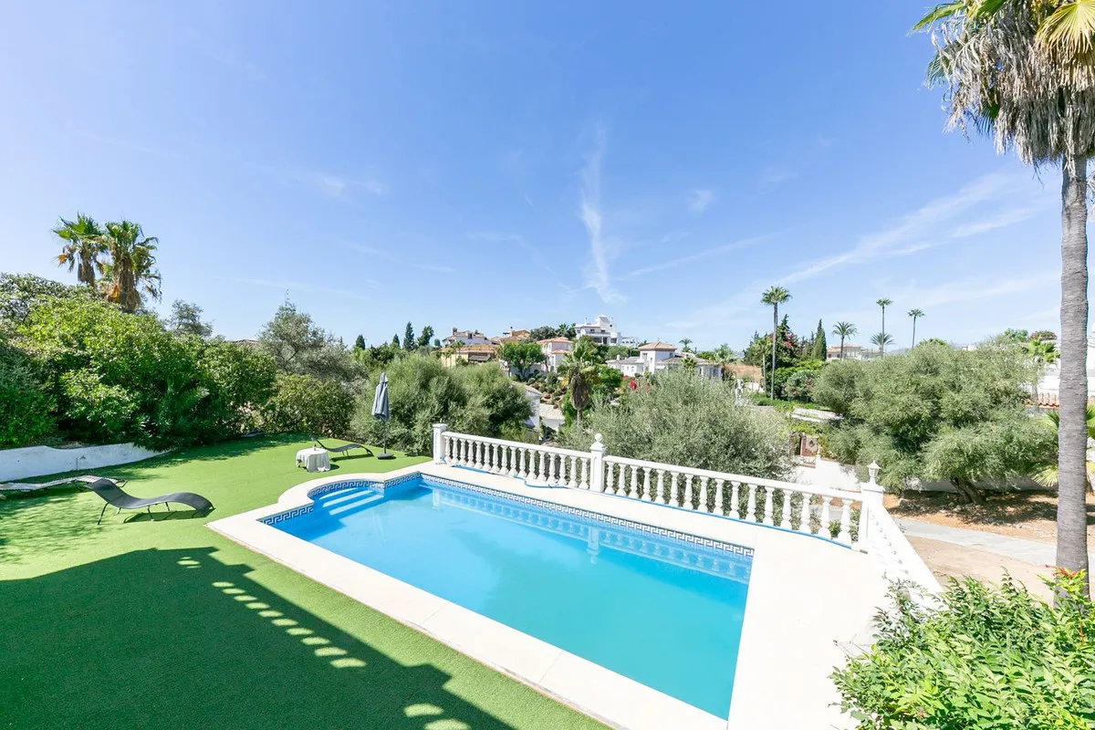 b3c3fd40-c86a-434c-8091-0f4c3ba017b3