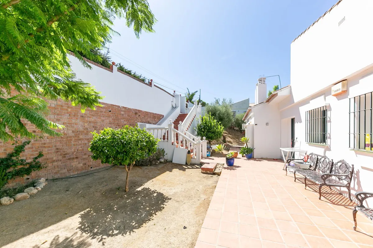 fdd99801-9d7e-457d-adf6-66a1b0484b74