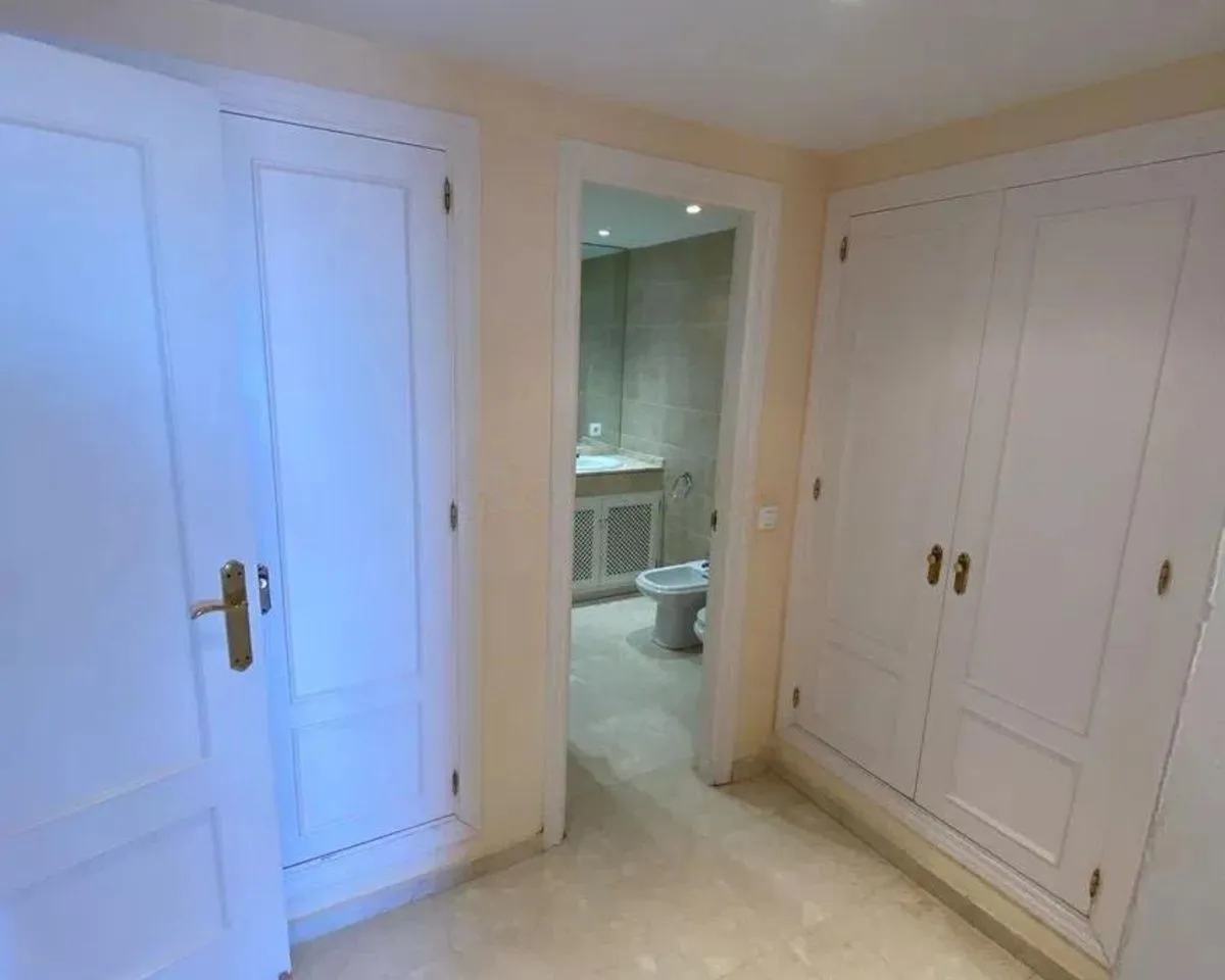 1bc20c51-5cd6-4ba7-acce-1a4e7e302f70