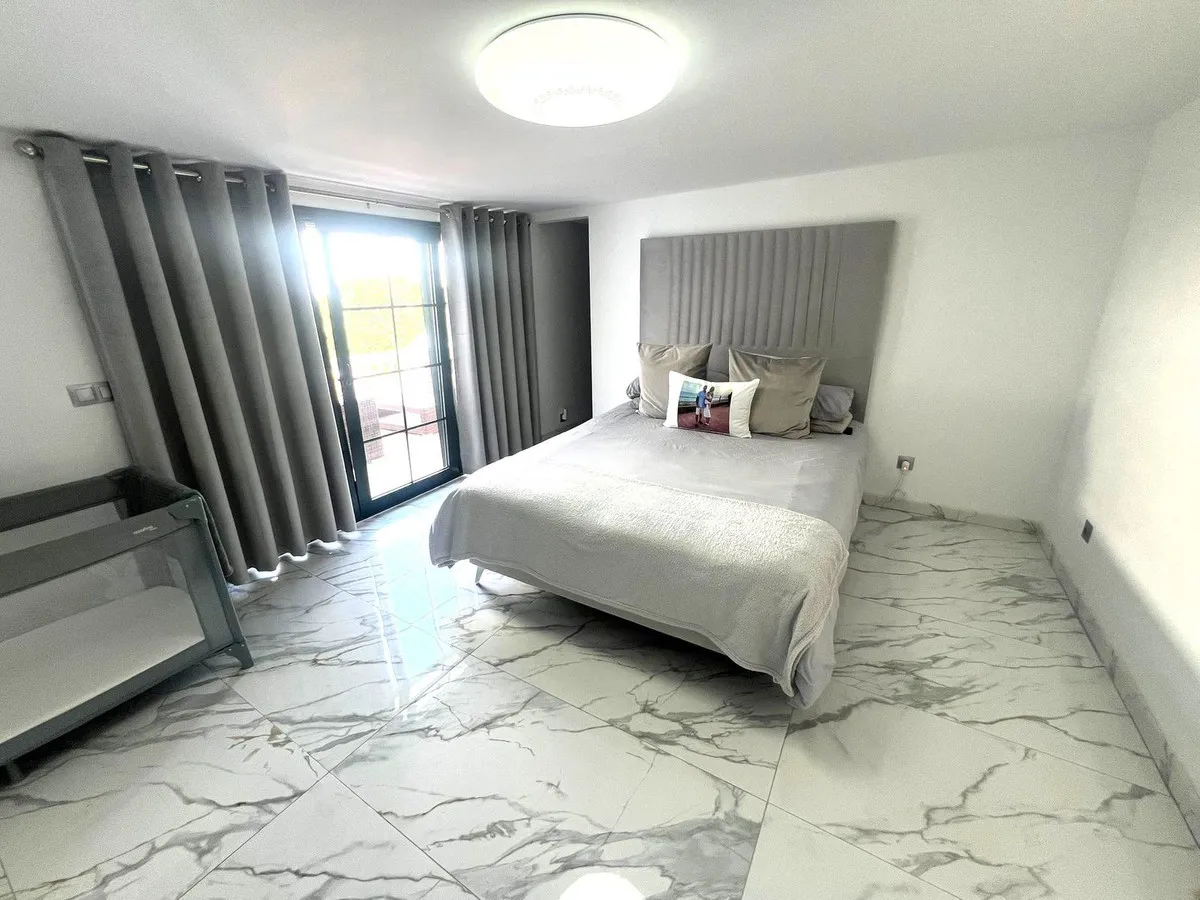 252d9cdb-e744-4978-8364-0b064963a45f