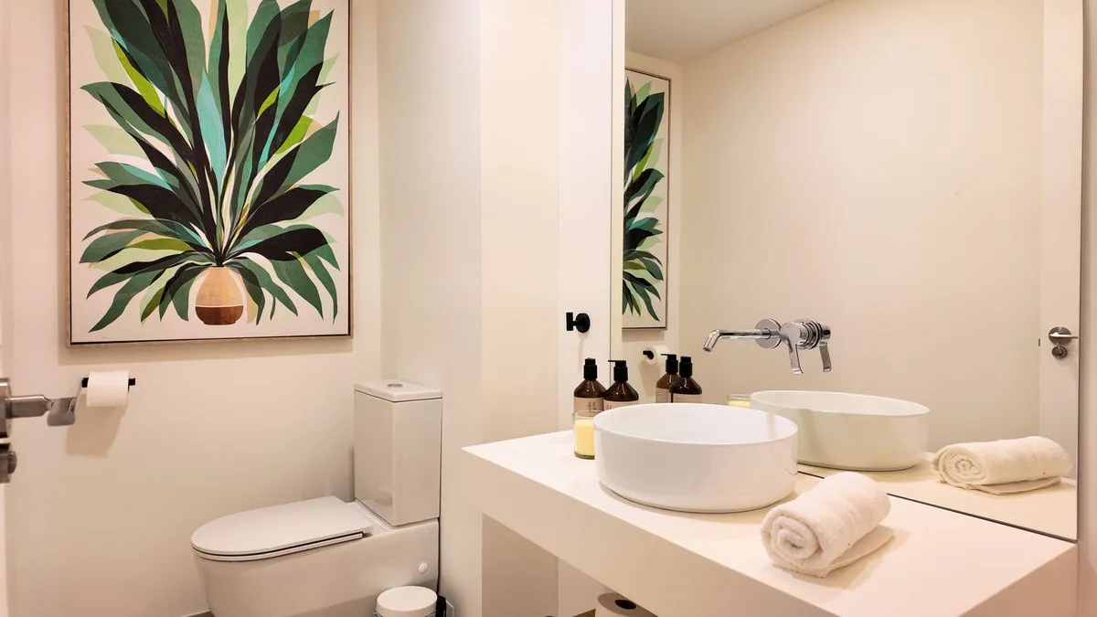 6b9a2b86-8489-4fc7-87be-b14b54c41944