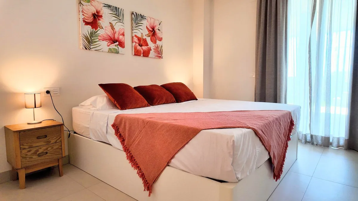 e174d133-b65d-44c2-a35e-f40db061ca1c