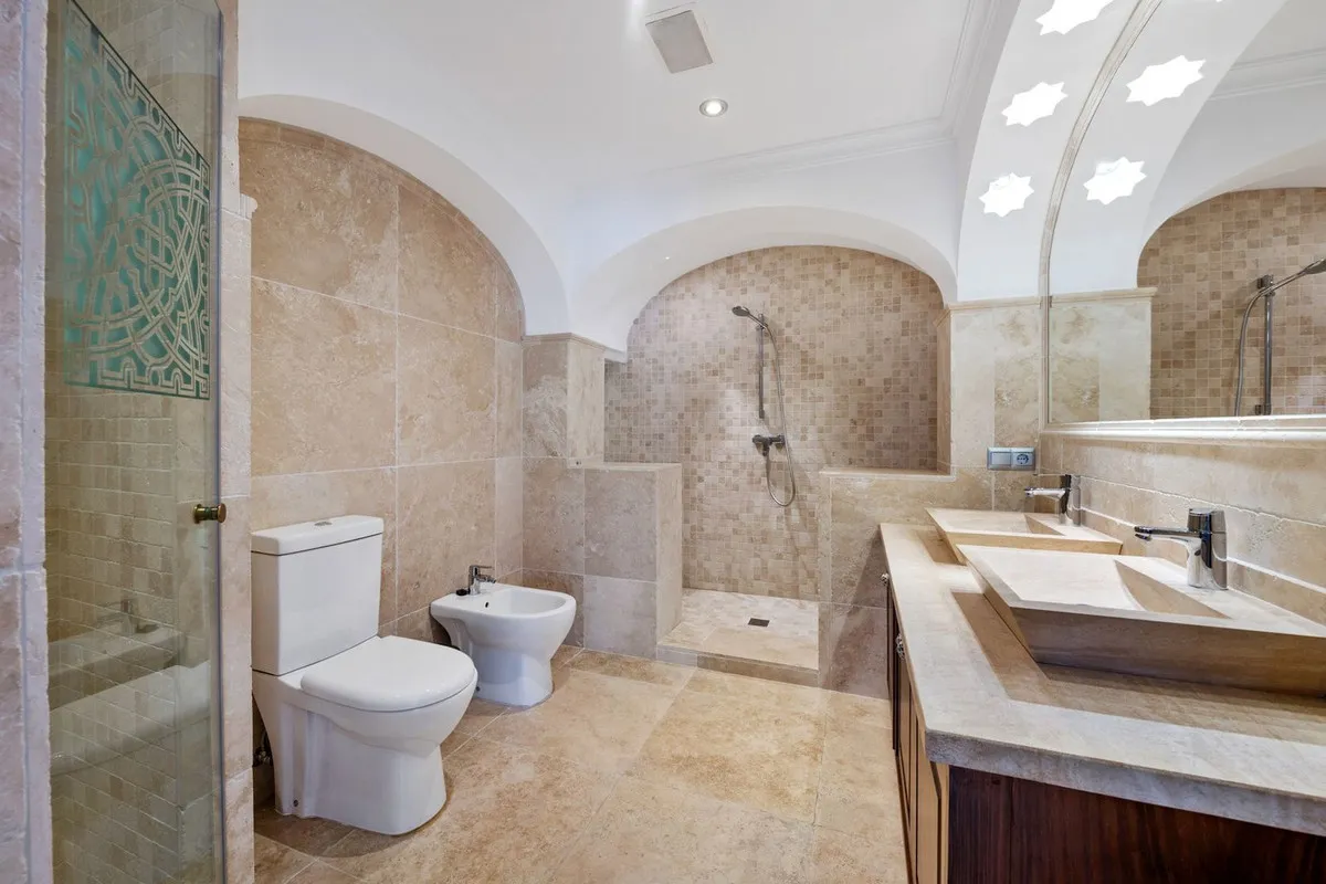 a81999b9-93e8-4d7a-a57f-f6d0b1b67f4f