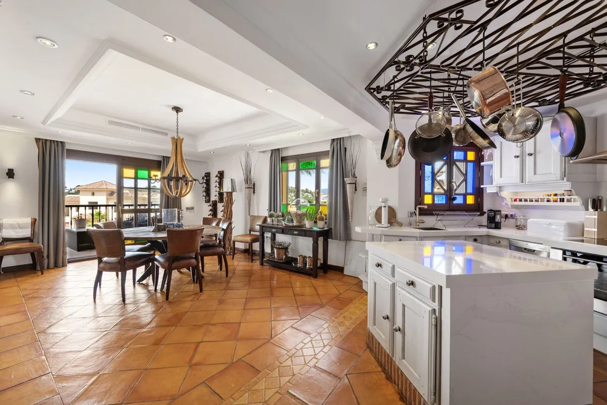 b749aeb8-900f-4ae1-9011-35583a0bb8e3