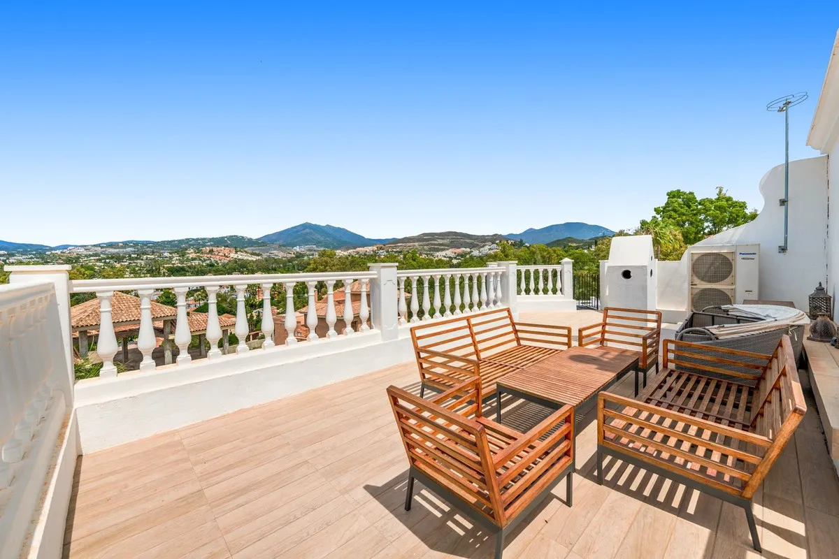 cf28df32-25b3-4c00-9709-8717f2f608e4