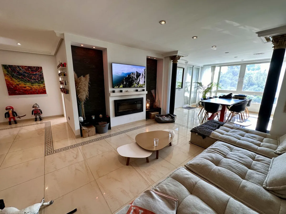 1f26aaf6-65c6-4748-8989-de8db6d5c88a