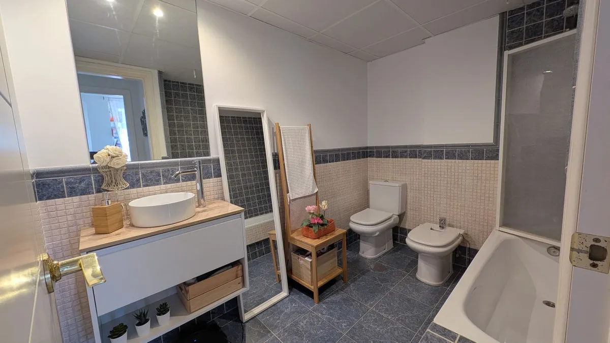 0c041b81-1b31-4788-85d7-cb52b0014b67